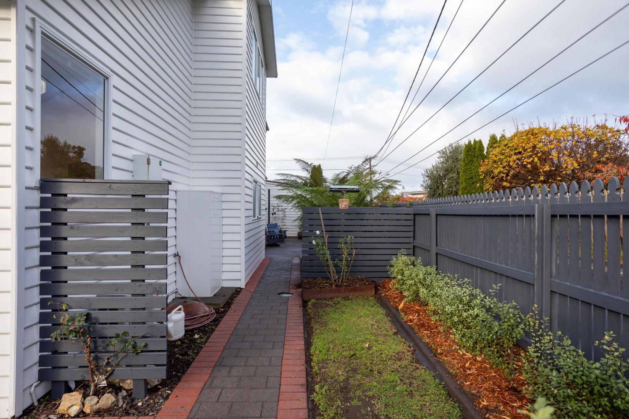 Haven - Gorgeous 2 Bedroom Townhouse Opposite The Holiday home