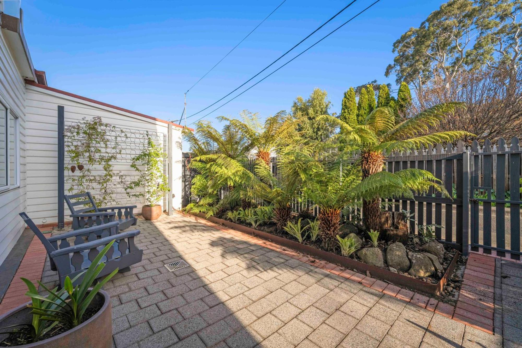 Haven - Gorgeous 2 Bedroom Townhouse Opposite The Holiday home *